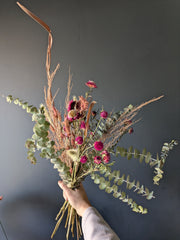 Dried flower bouquet