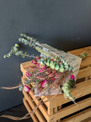 Dried flower bouquet