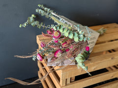 Dried flower bouquet